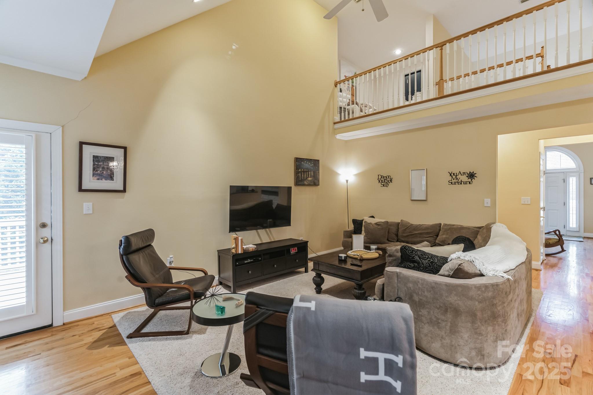 122 Mariner Pointe Lane