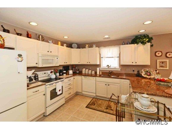 Vistas At Castle Creek - Residential