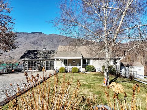 A home in Waynesville