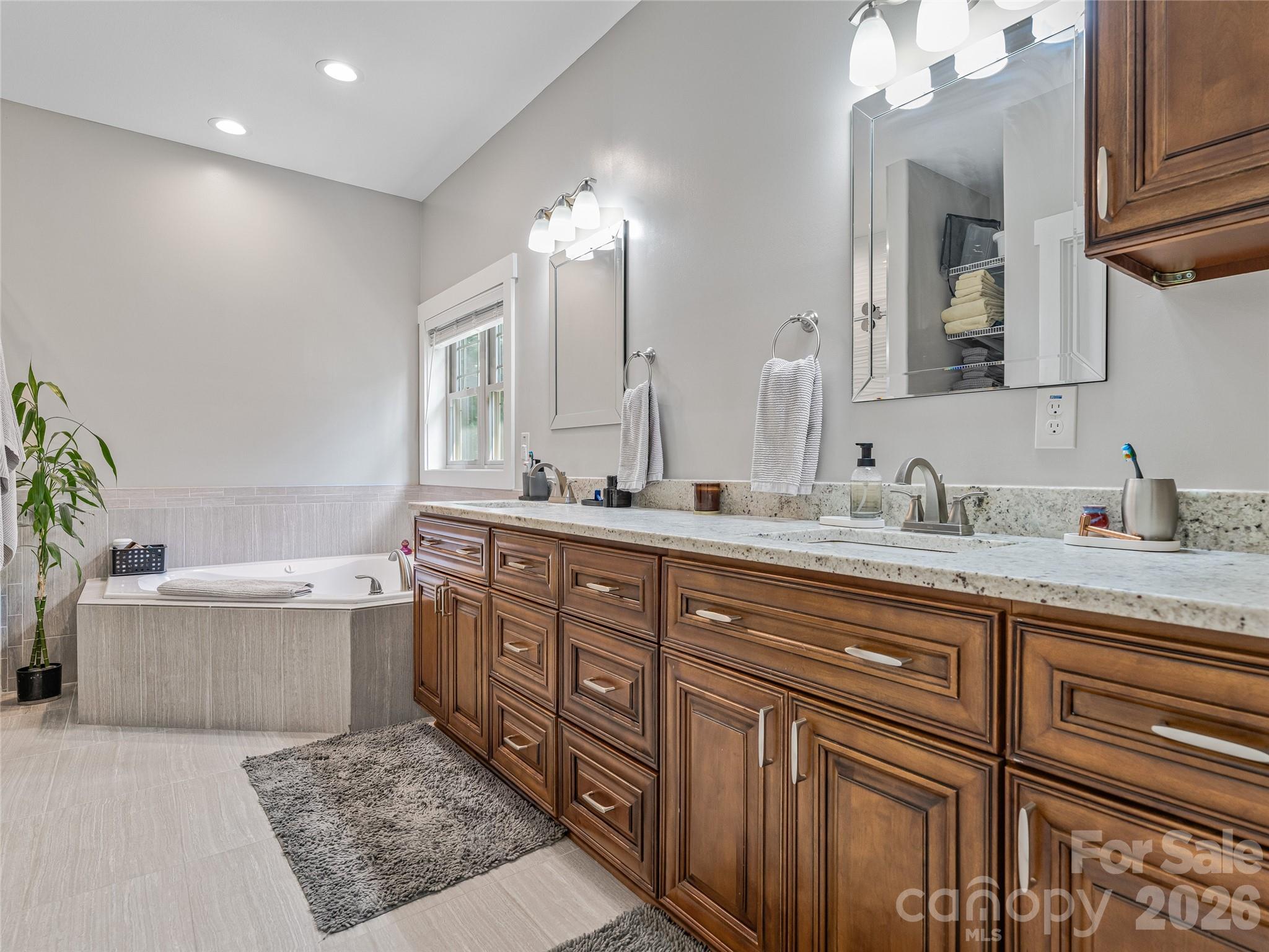 Green Oaks - Residential