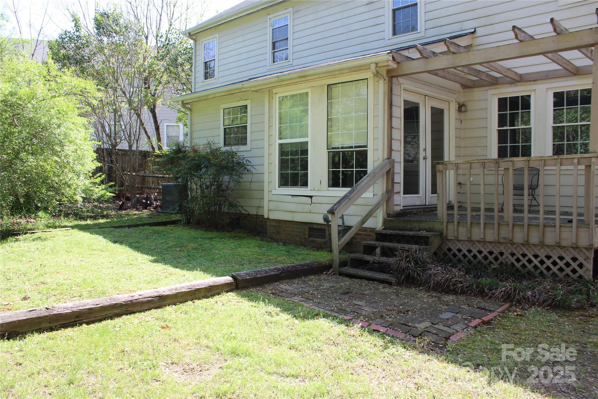 9915 Lottie Lane