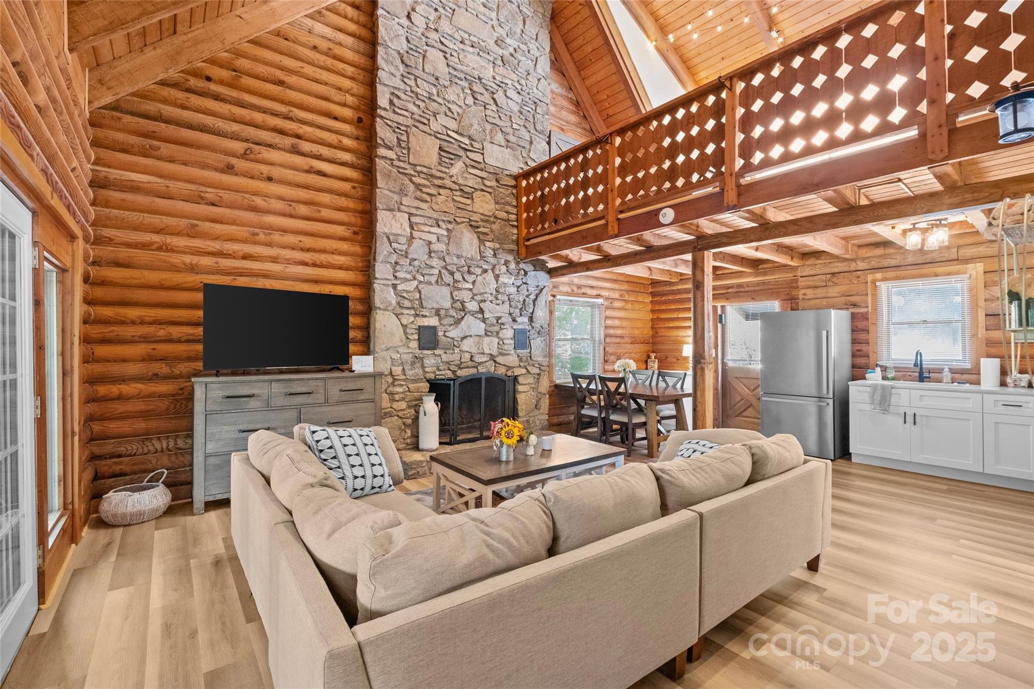 Gateway Mountain - Residential