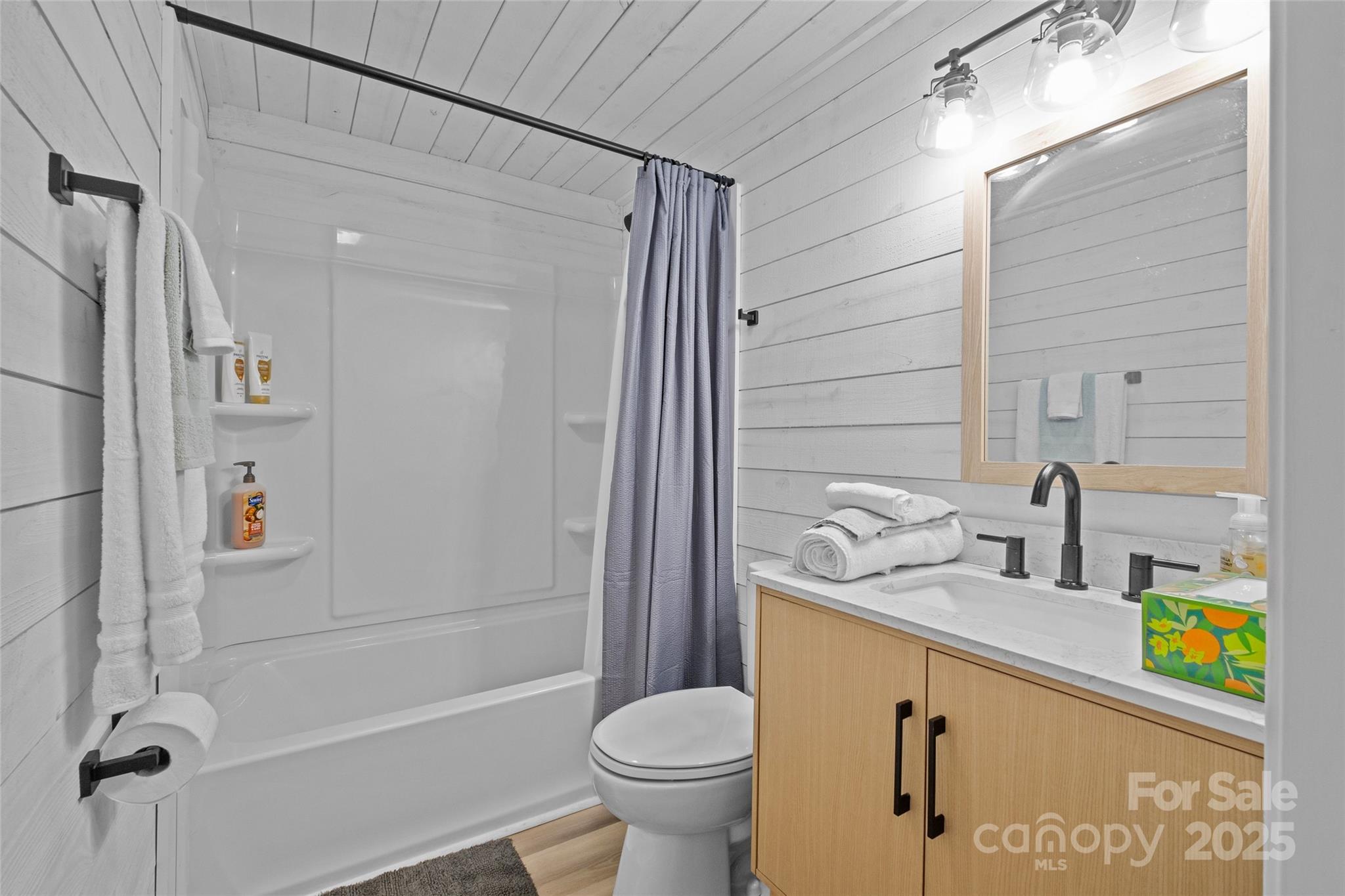 Gateway Mountain - Residential