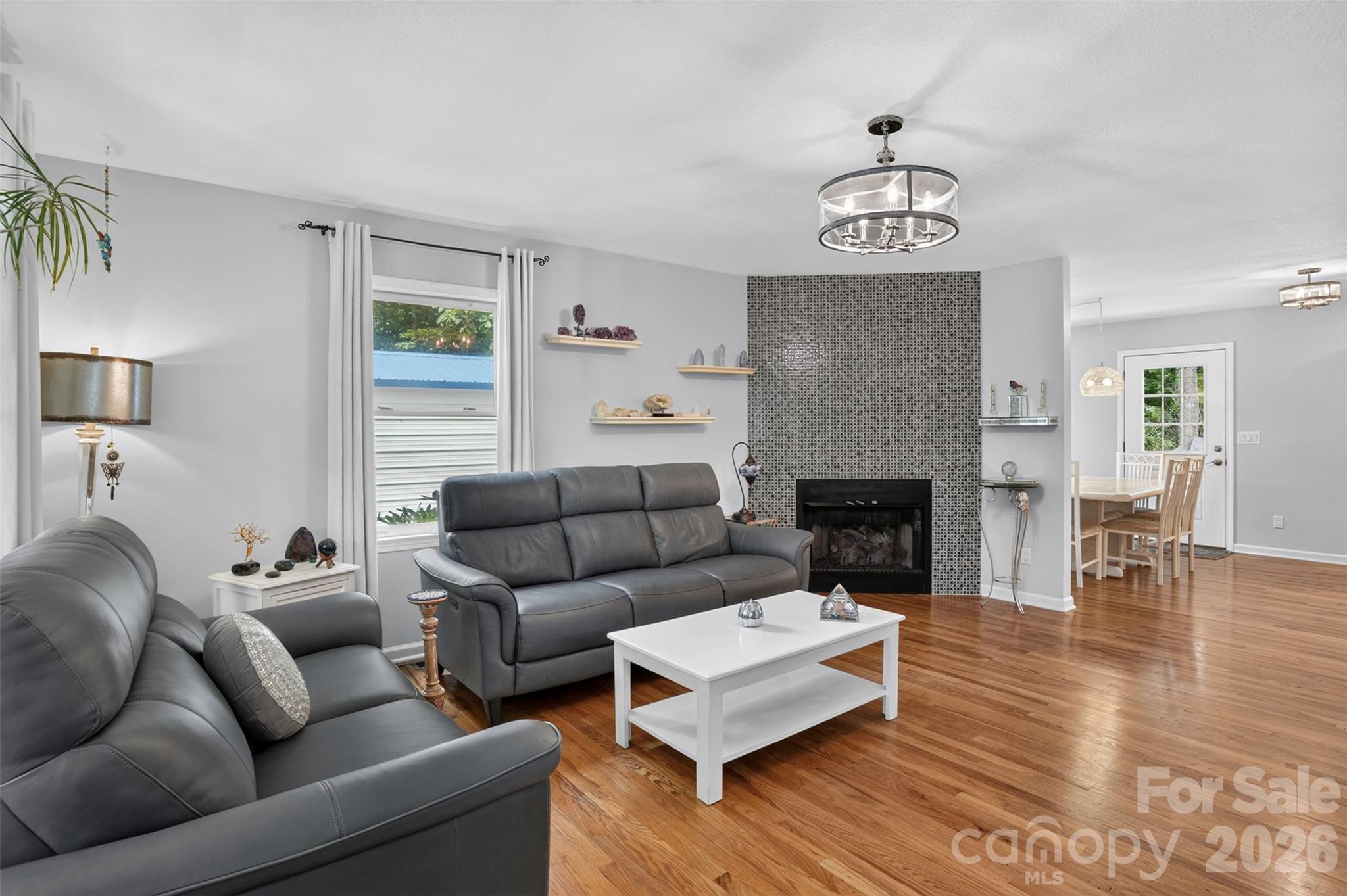 50 Autumn View Drive