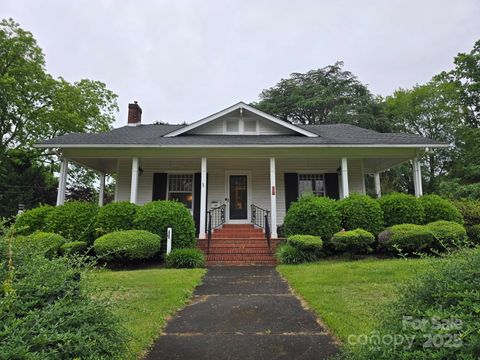 129 Carolina Avenue Forest City NC 28043
