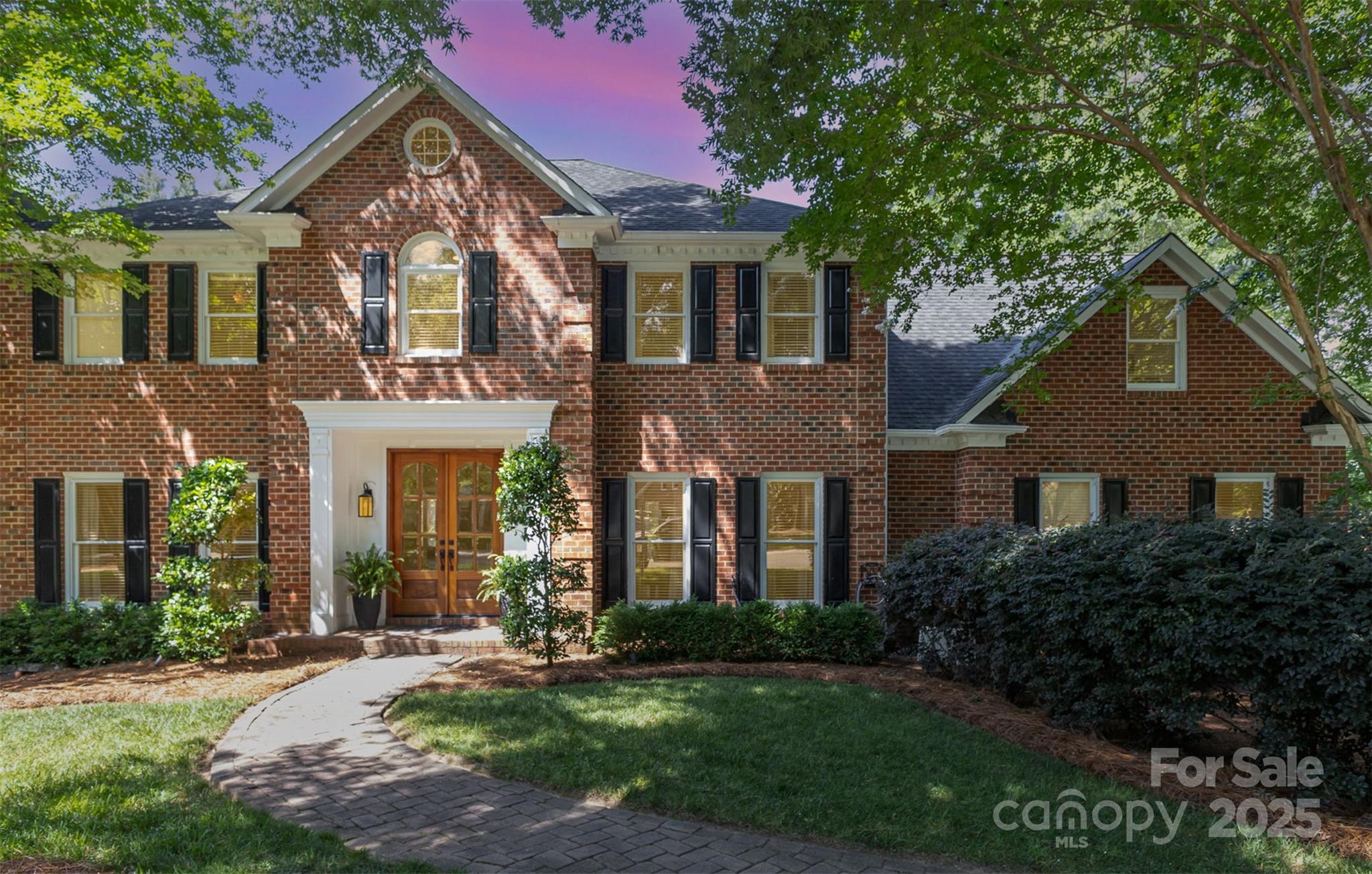 Mallory Manor - Residential