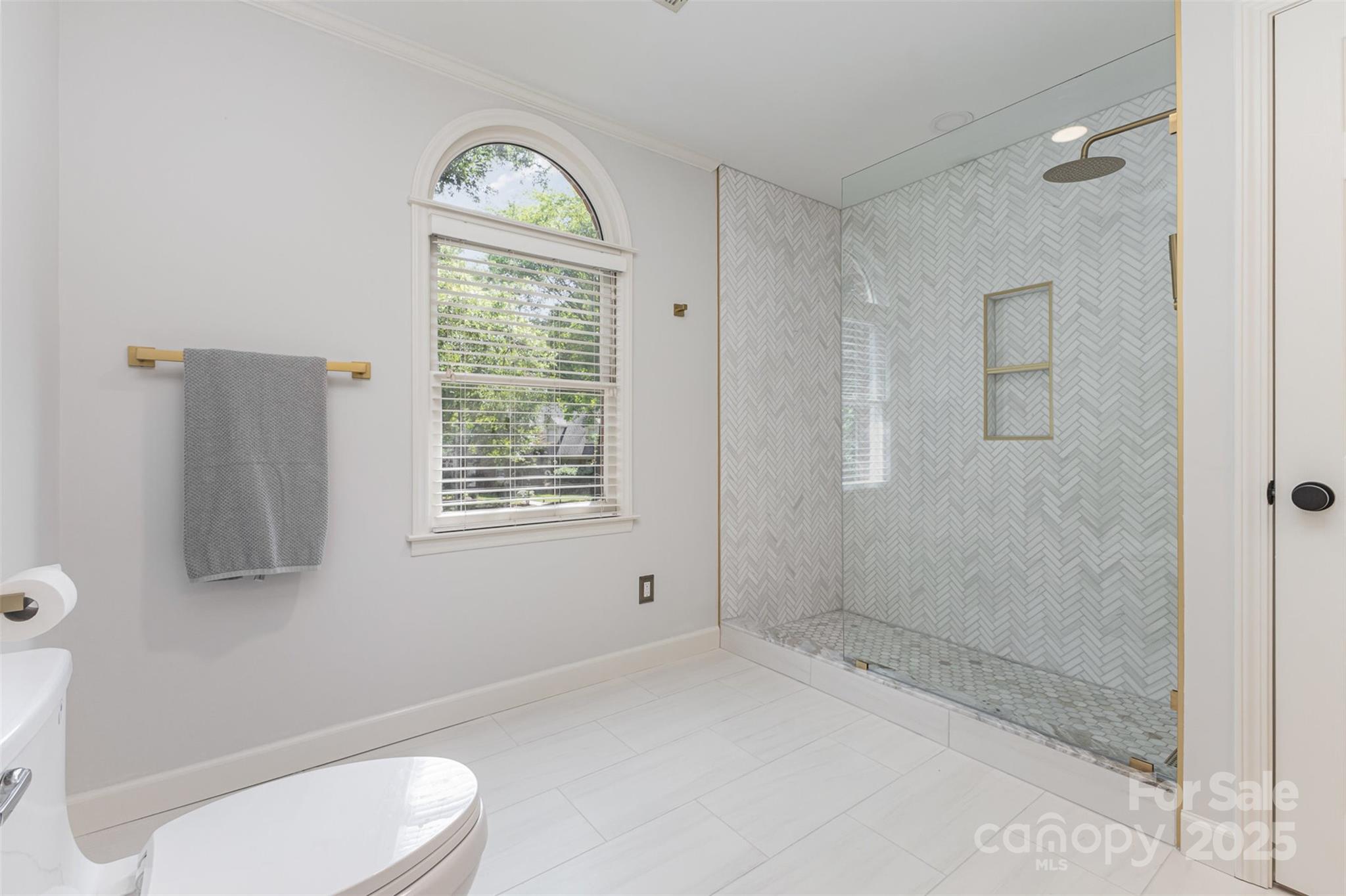 Mallory Manor - Residential