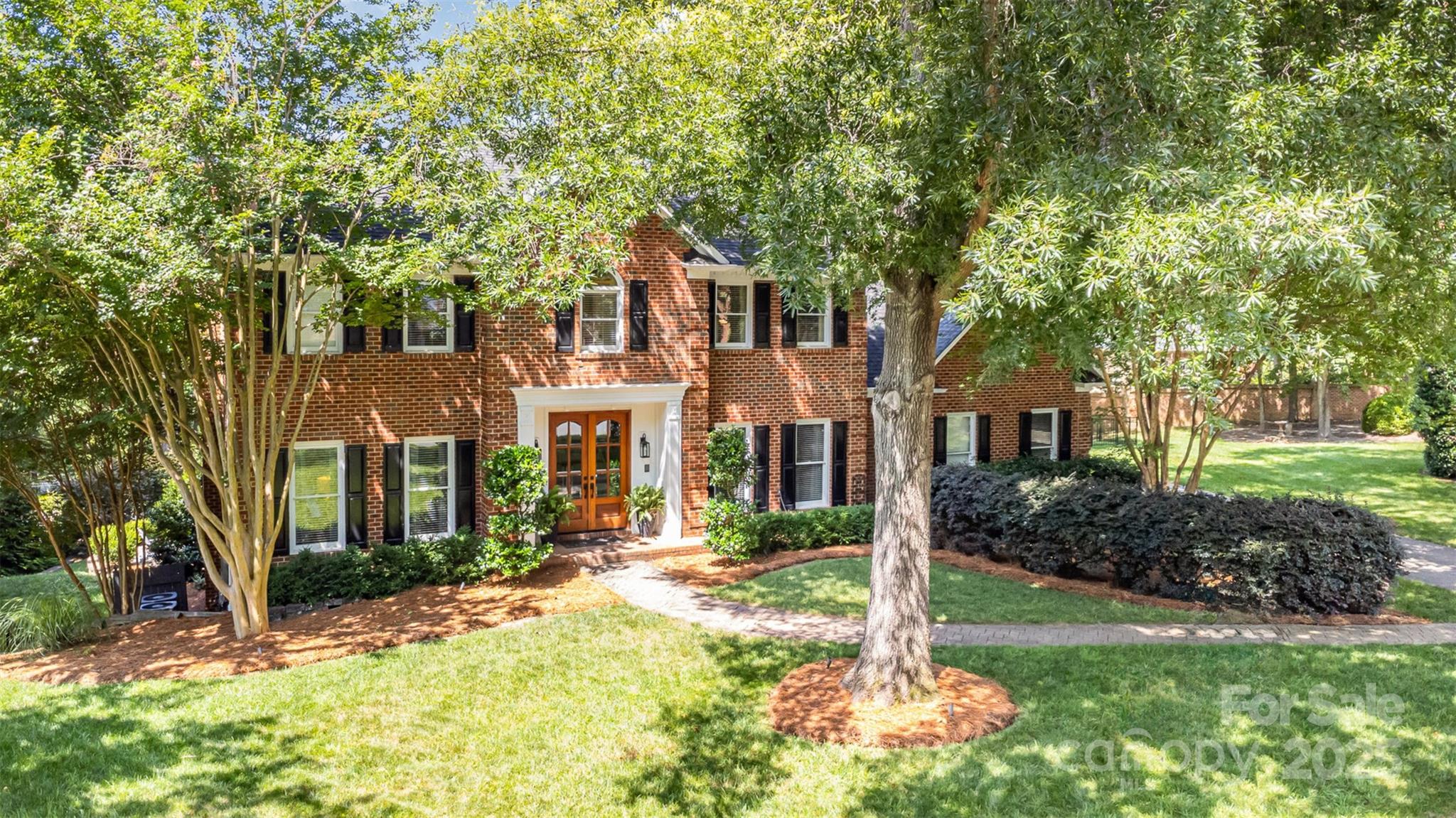 Mallory Manor - Residential