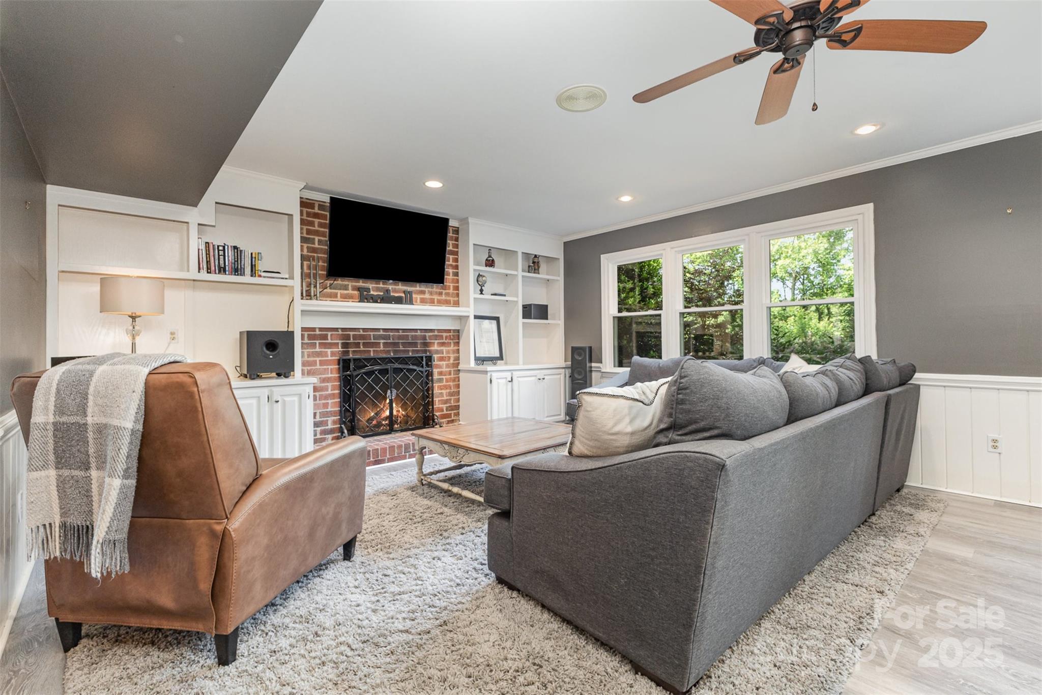 Mallory Manor - Residential