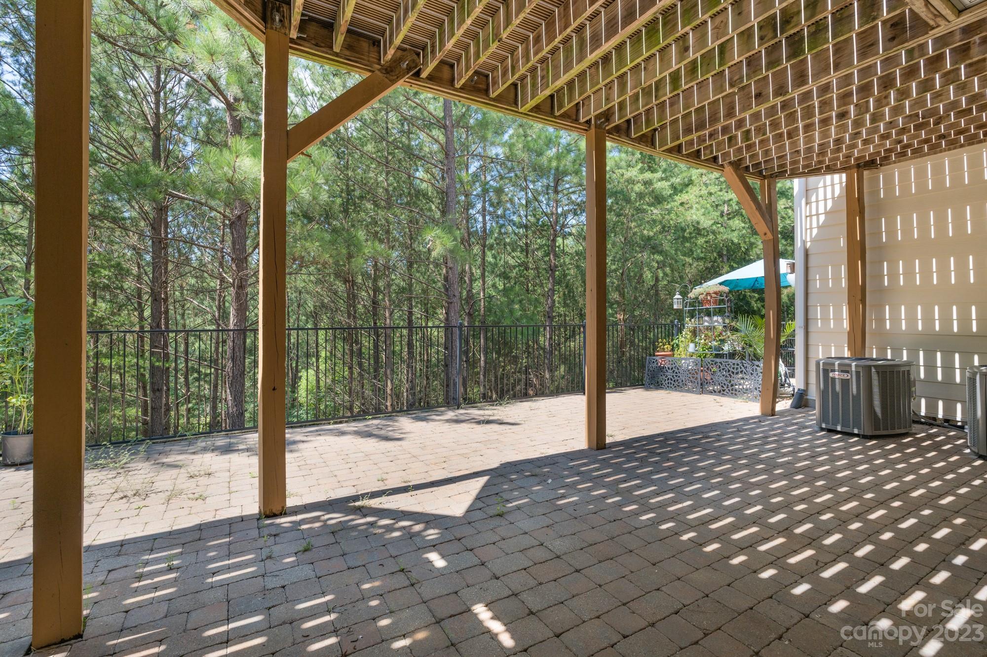 Lake Shore On Lake Wylie - Residential