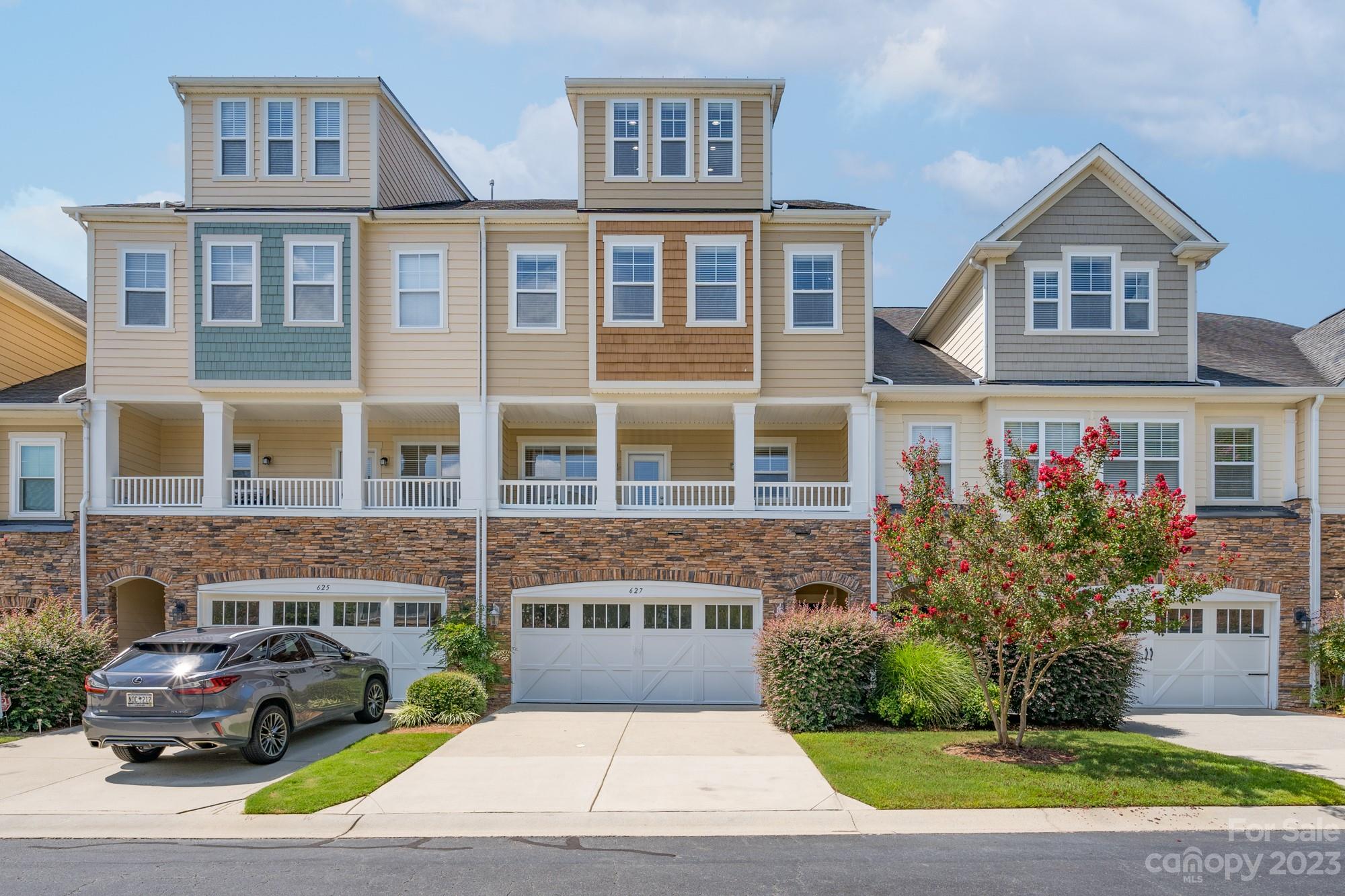 Lake Shore On Lake Wylie - Residential