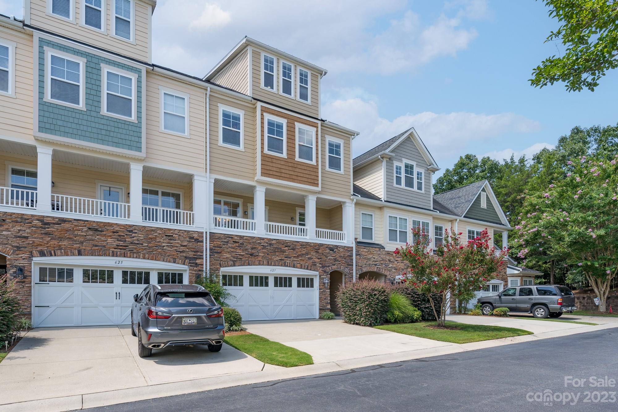 Lake Shore On Lake Wylie - Residential