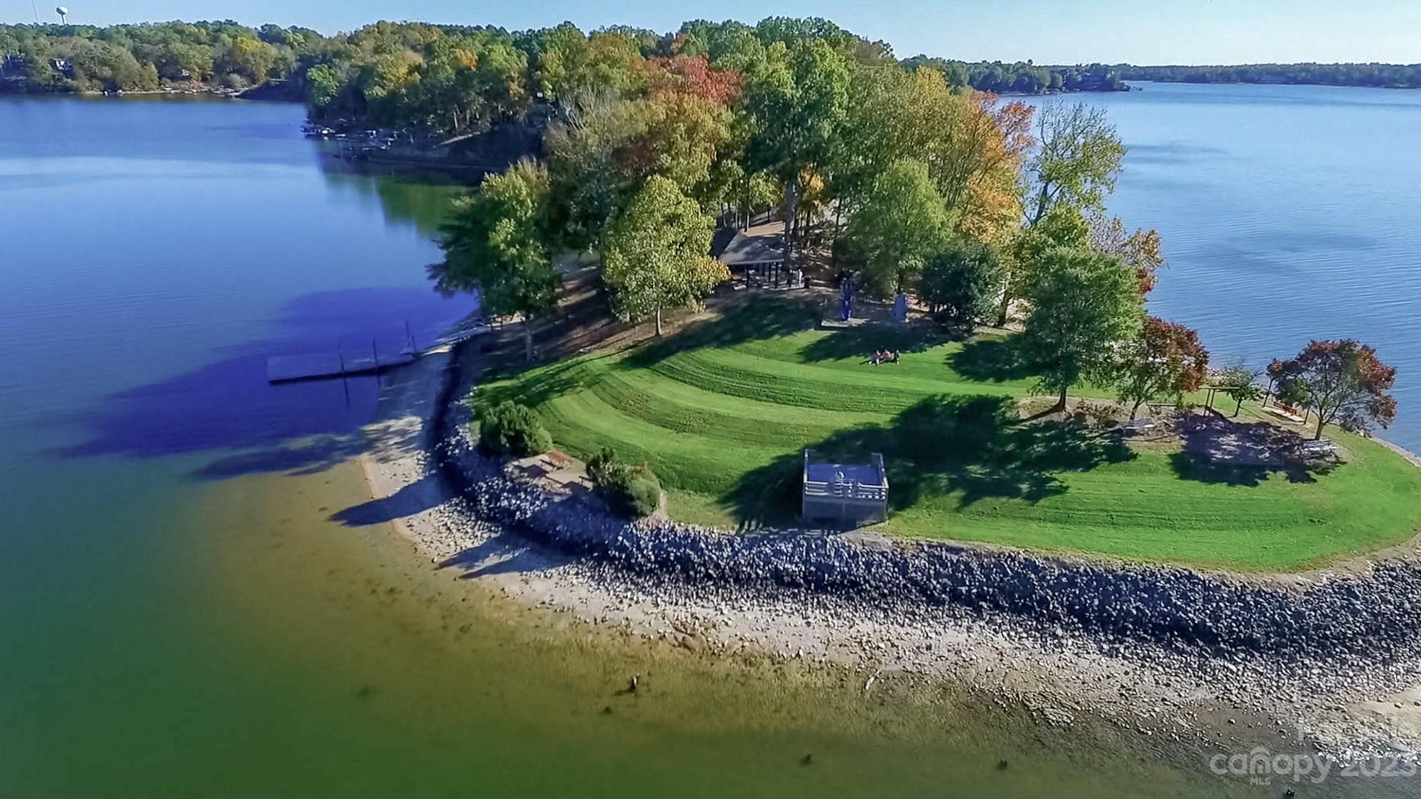 Lake Shore On Lake Wylie - Residential