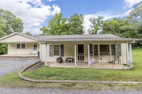 102 Lanier Street Mount Holly NC 28120