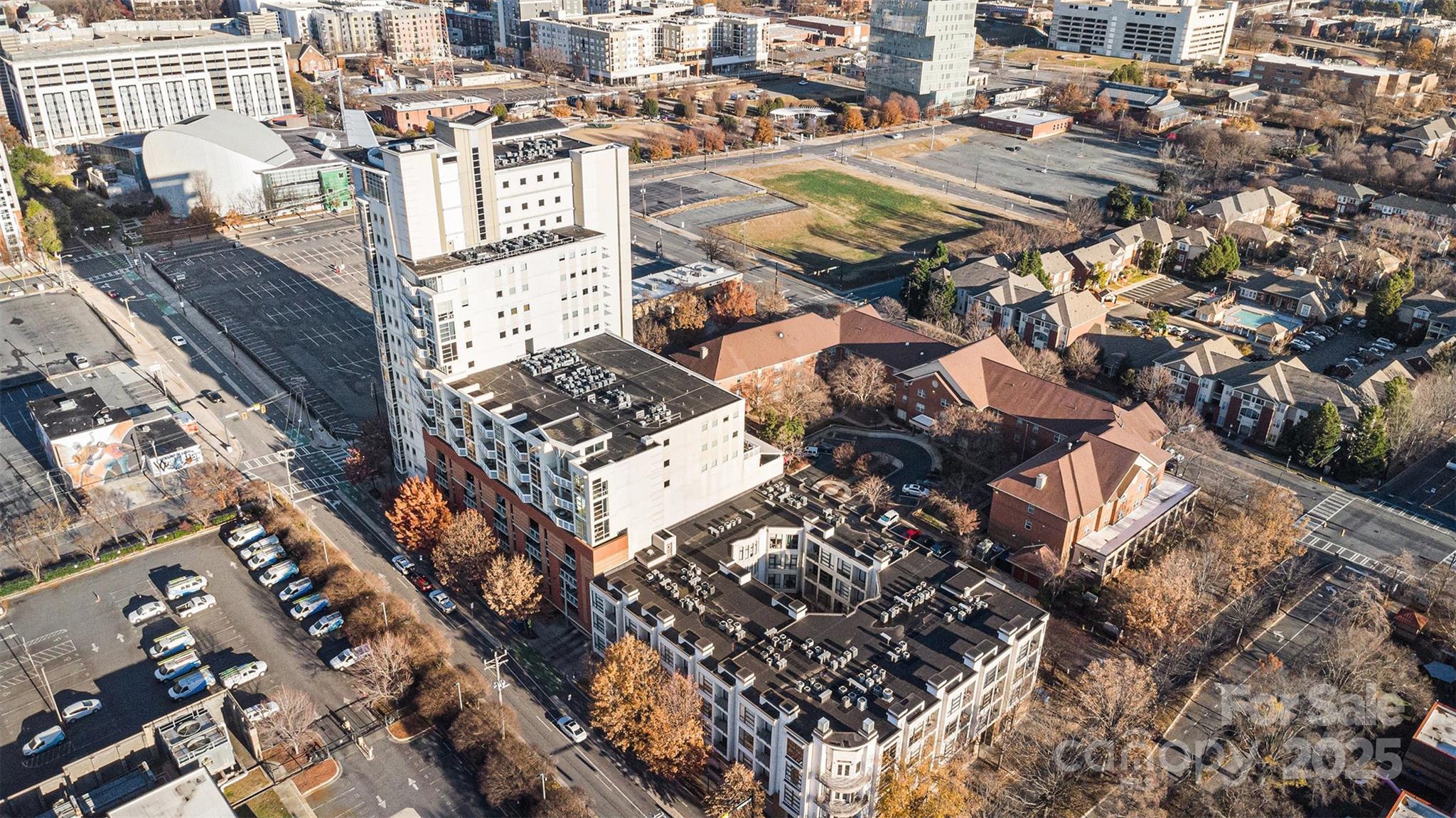 Courtside - Residential