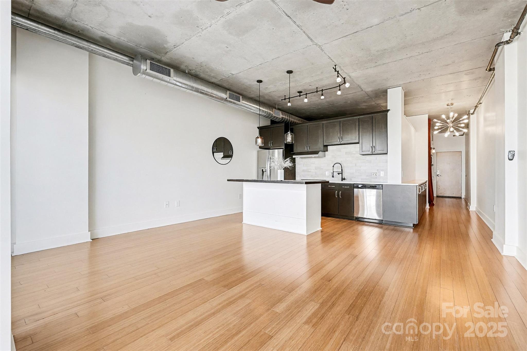 Courtside - Residential