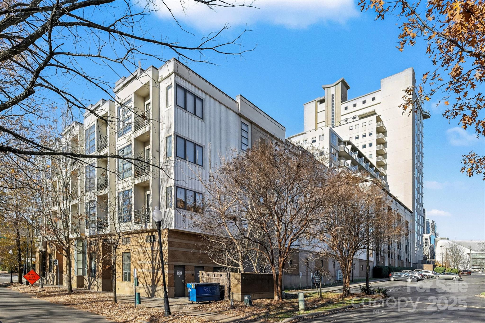 Courtside - Residential