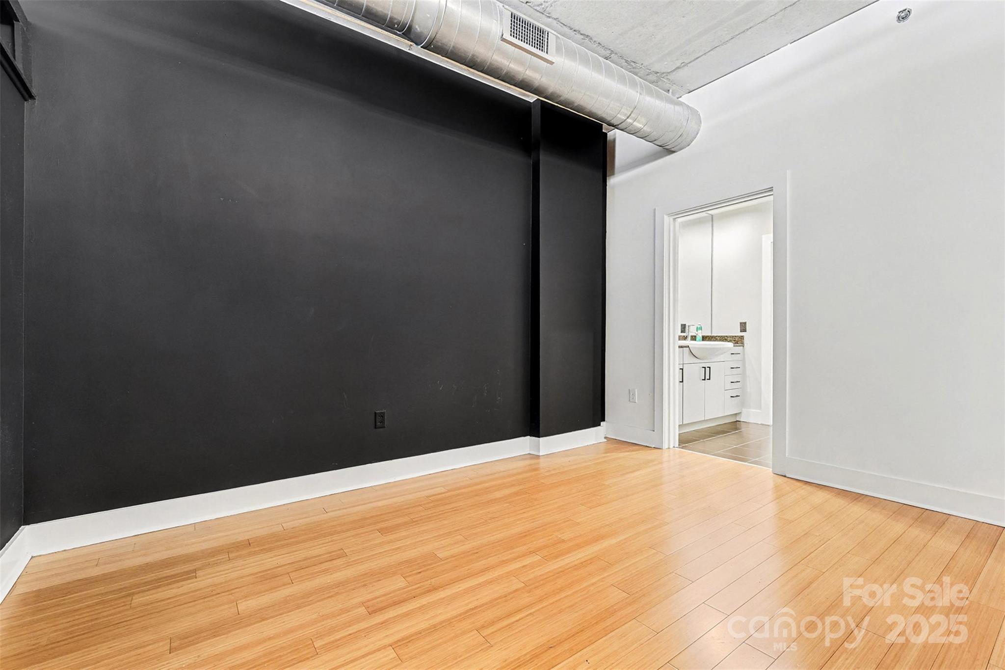 Courtside - Residential