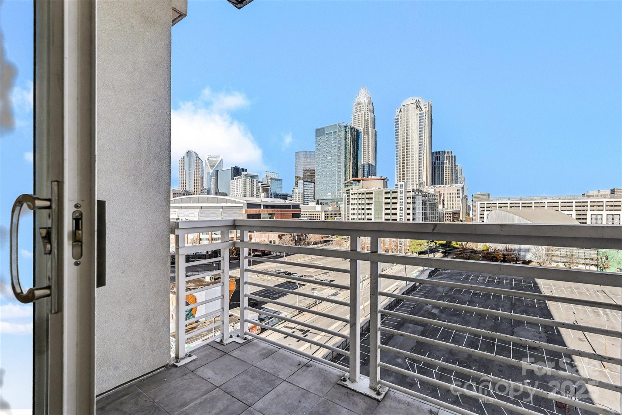 Courtside - Residential