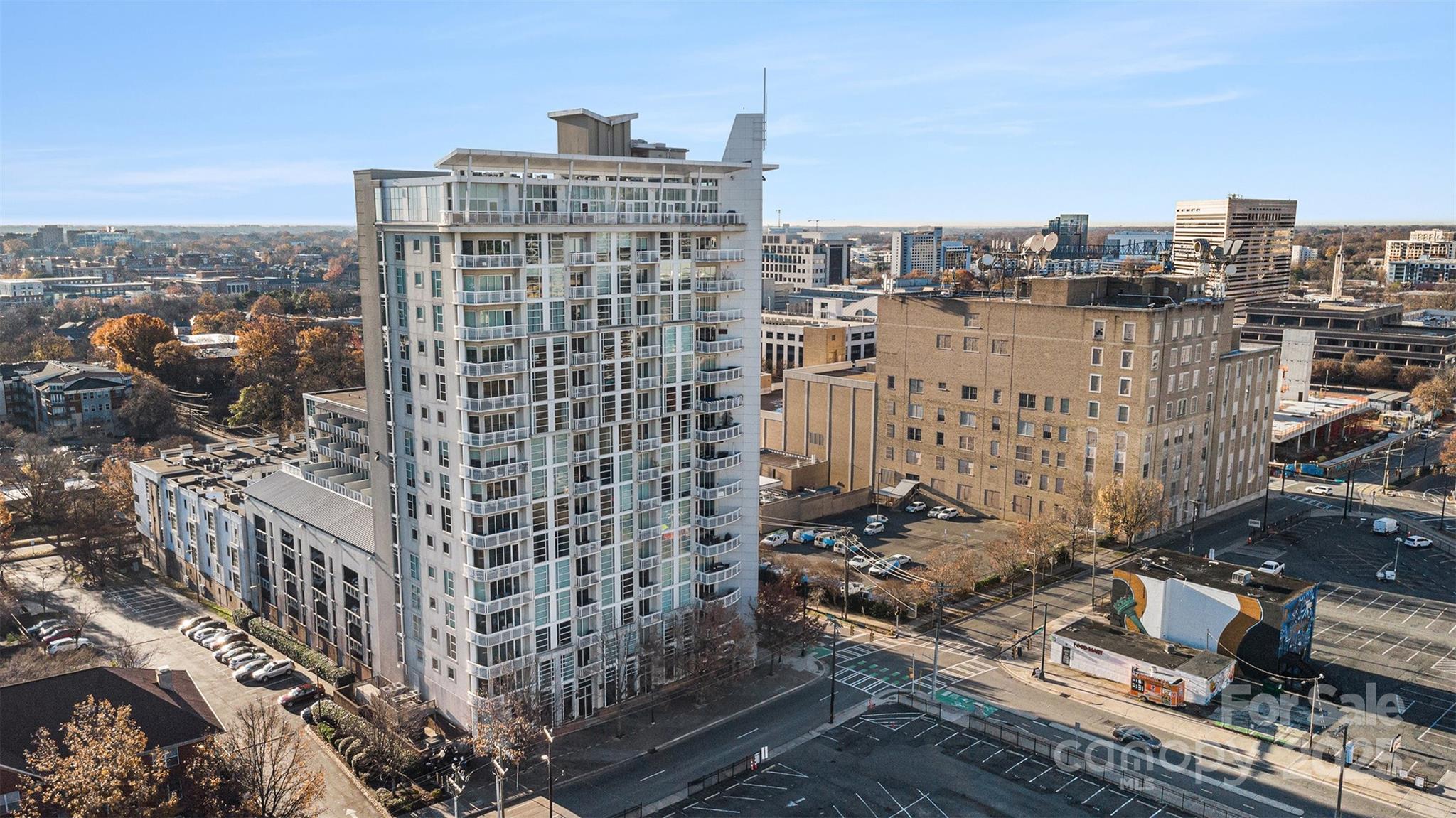 Courtside - Residential