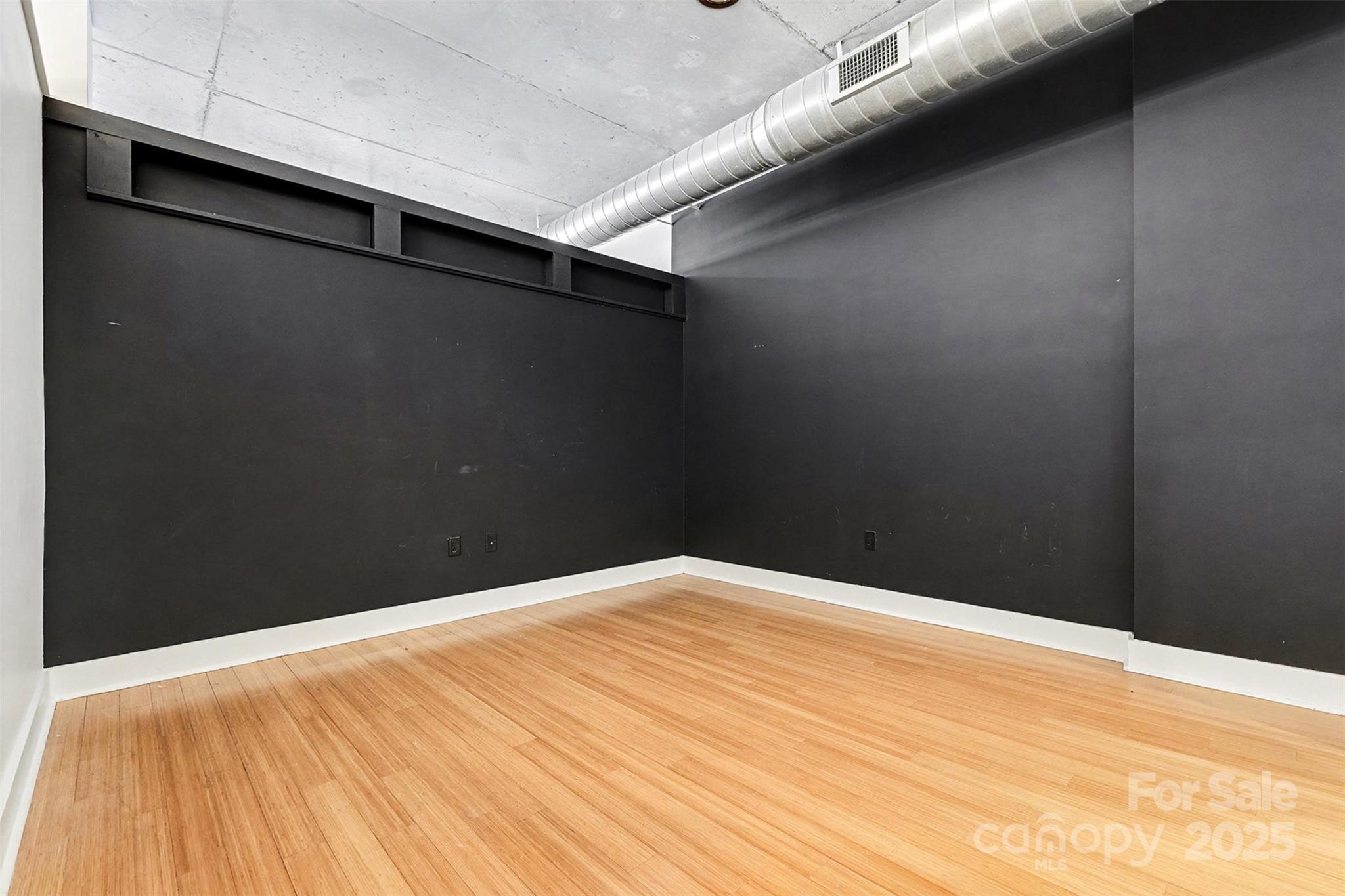 Courtside - Residential