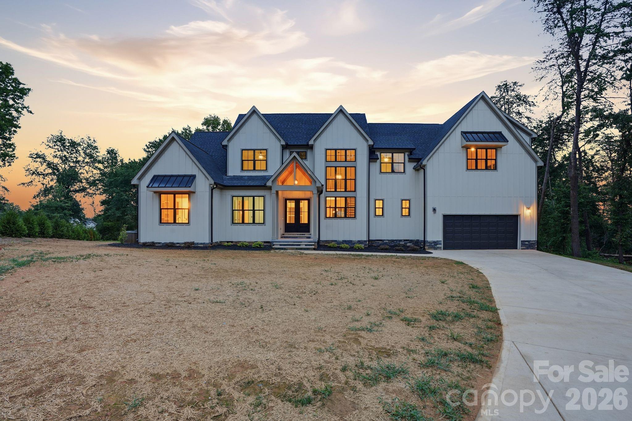 301 Spanish Oak Lane