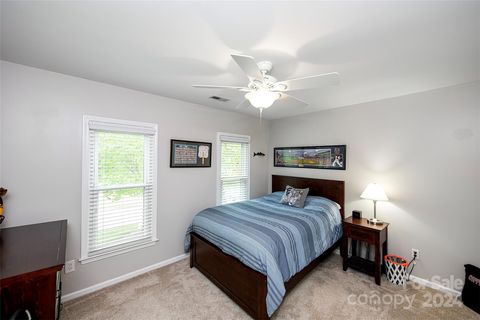 Single Family Residence in Concord NC 5909 Moray Court 20.jpg