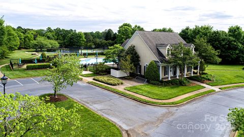 Single Family Residence in Concord NC 5909 Moray Court 29.jpg