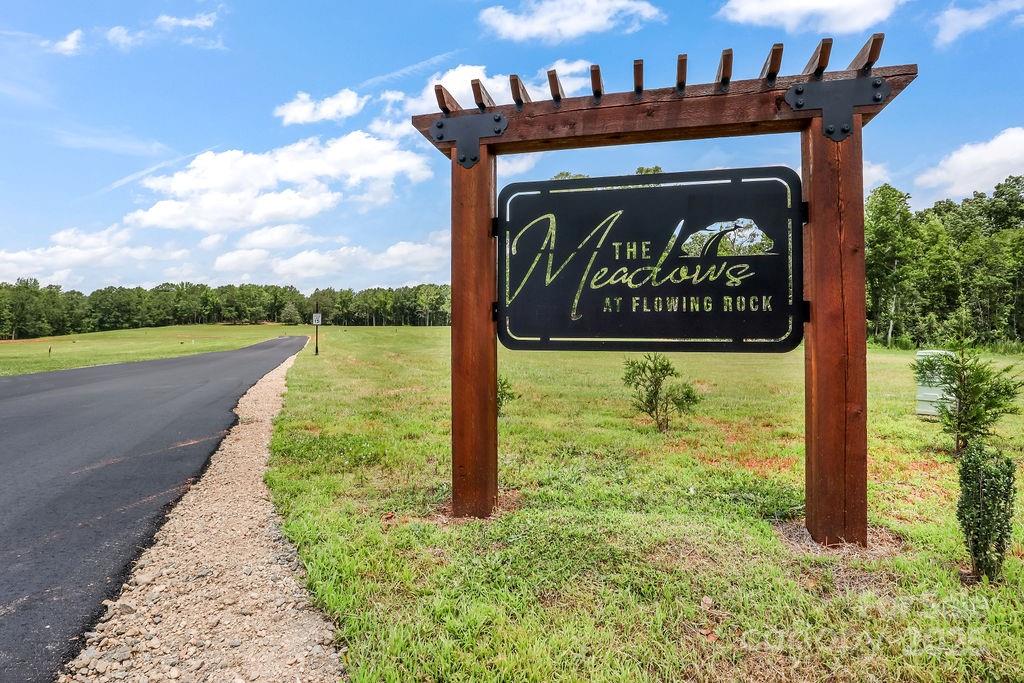 130 Flowing Rock Road 3