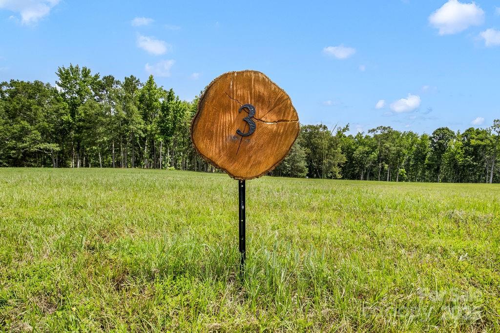 130 Flowing Rock Road 3