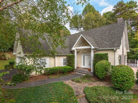 221 Wind Whisper Drive Asheville NC 28804