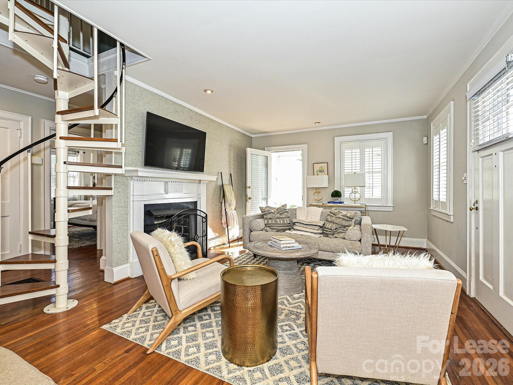 2331 Chesterfield Avenue