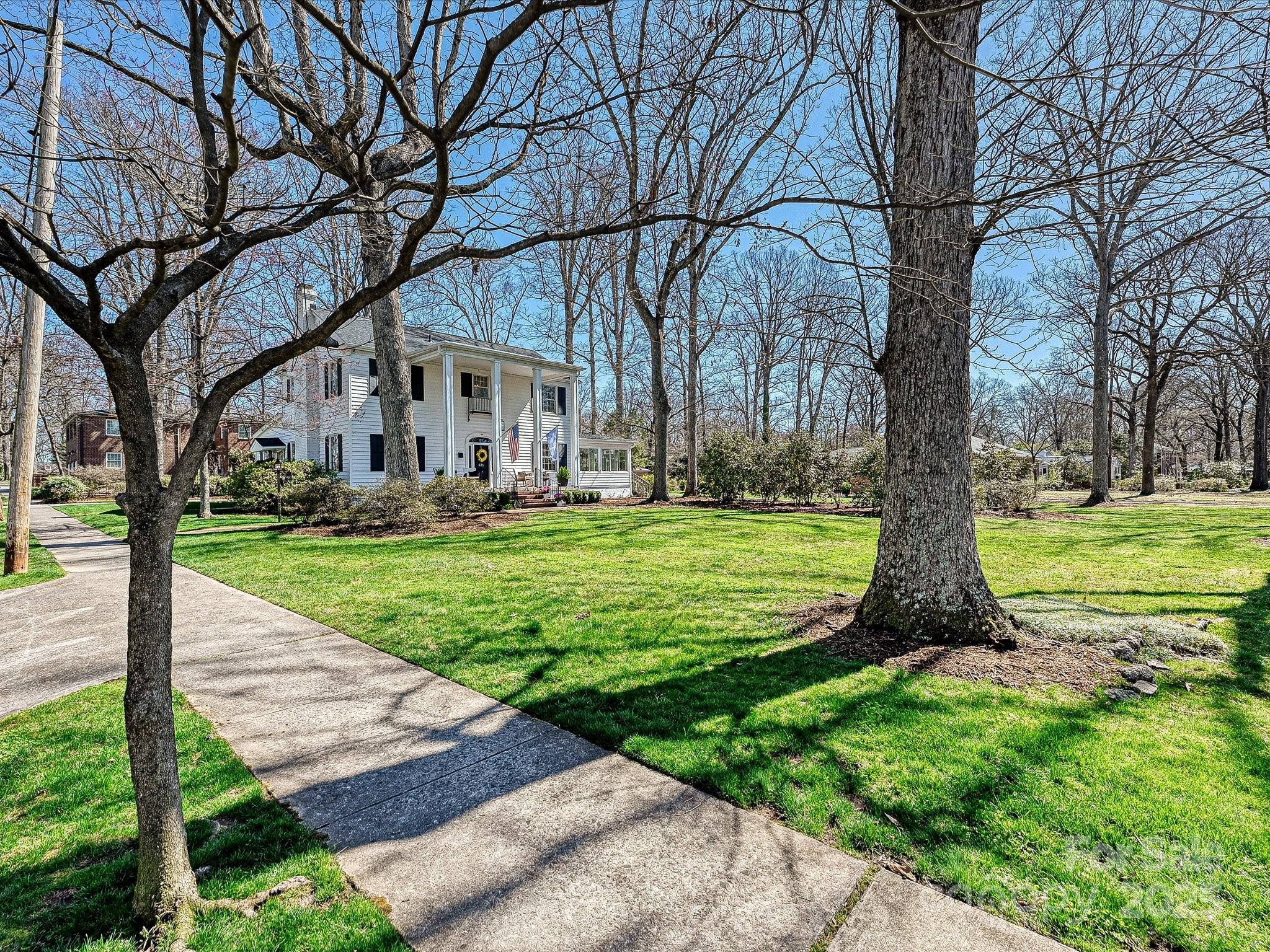 Seventeen Acres - Residential