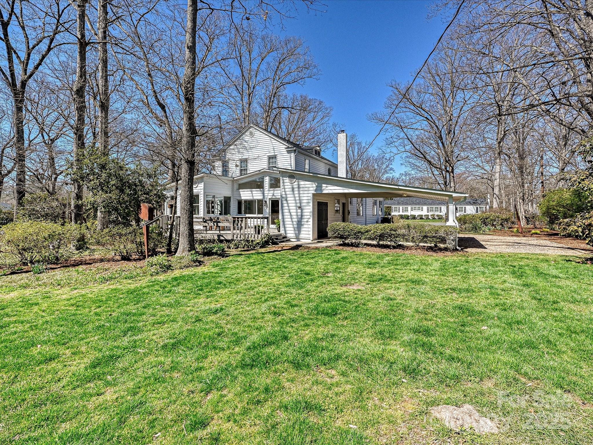 Seventeen Acres - Residential