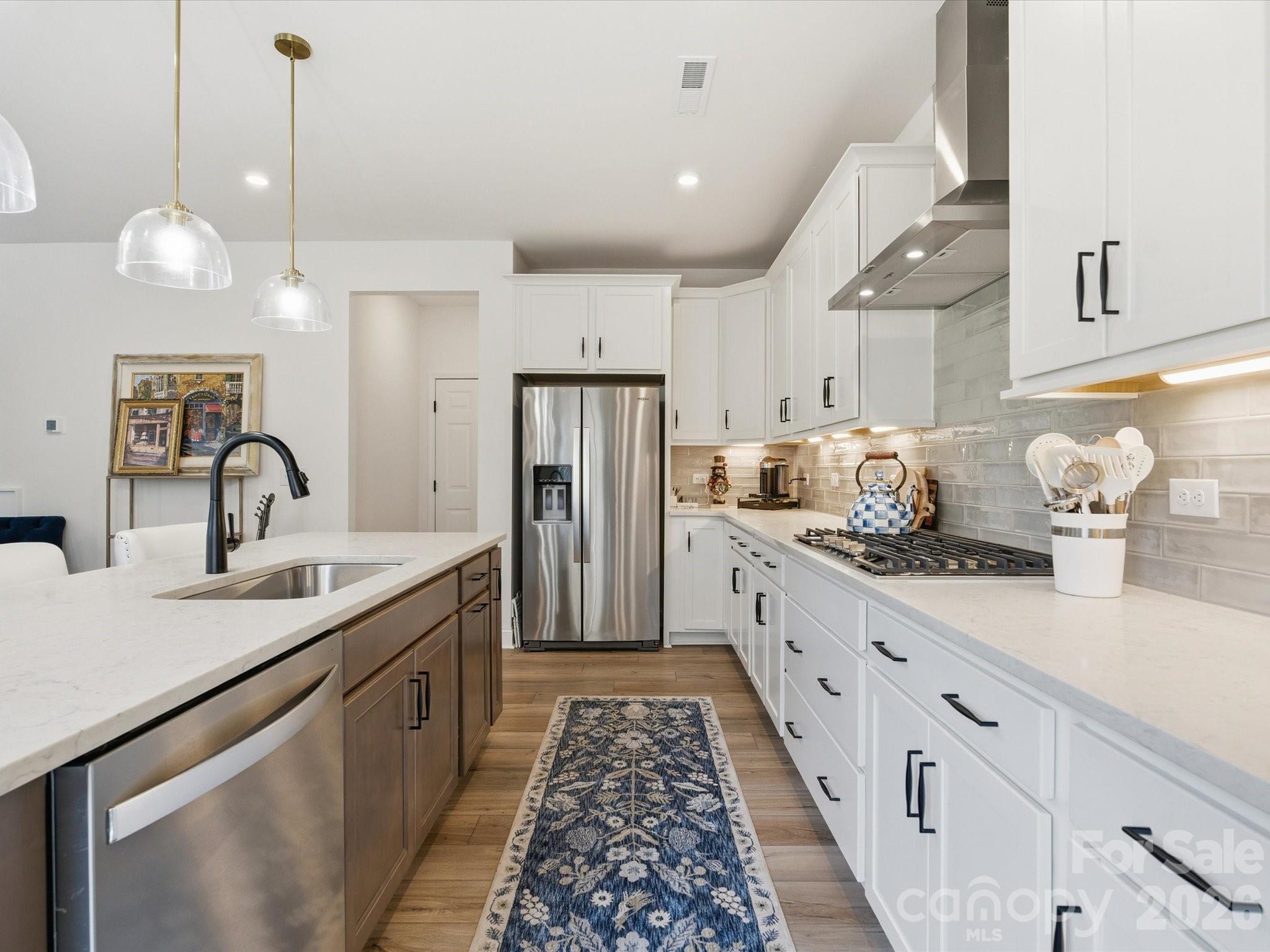 Lakeside Glen - Residential