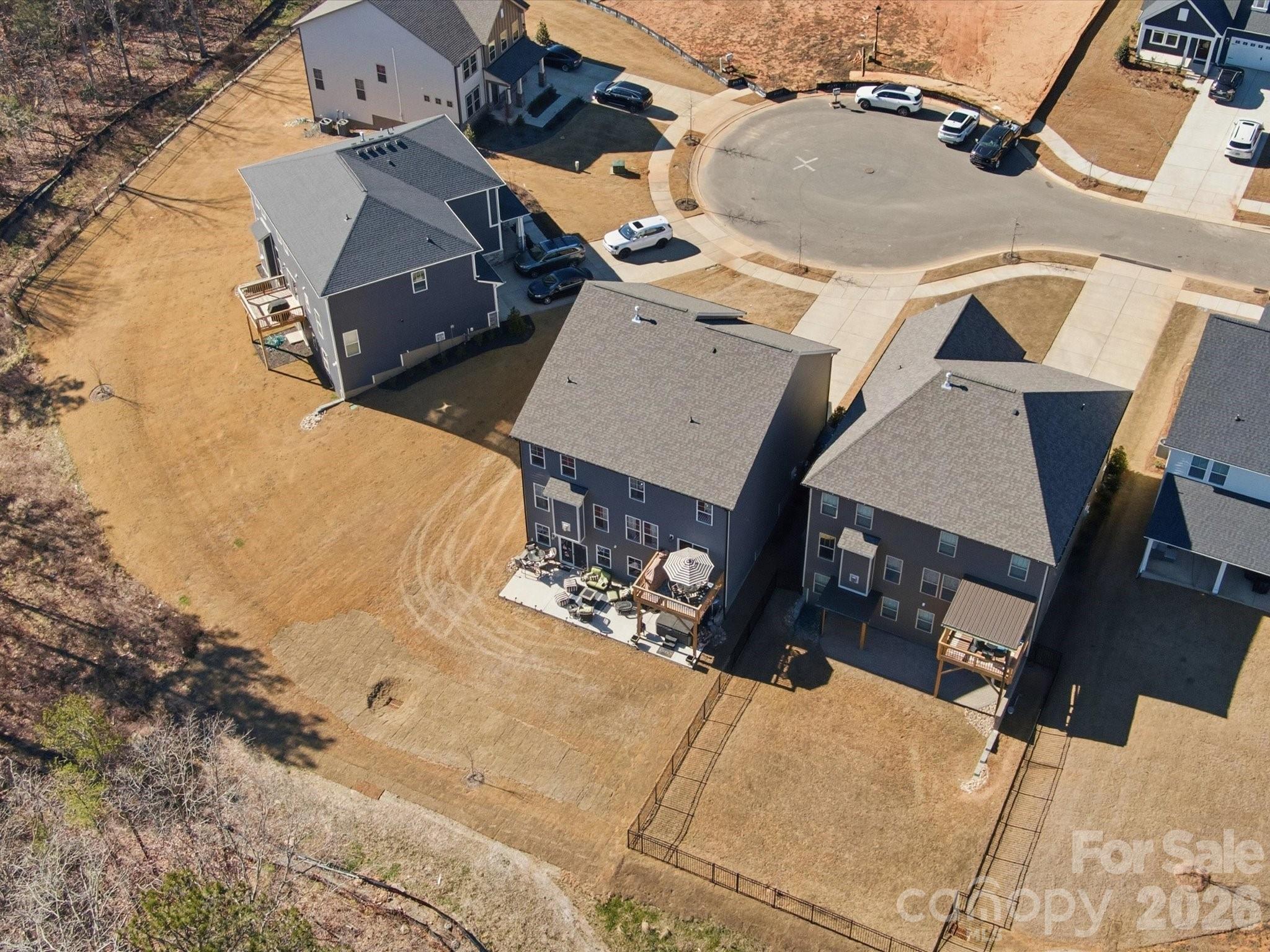 Lakeside Glen - Residential