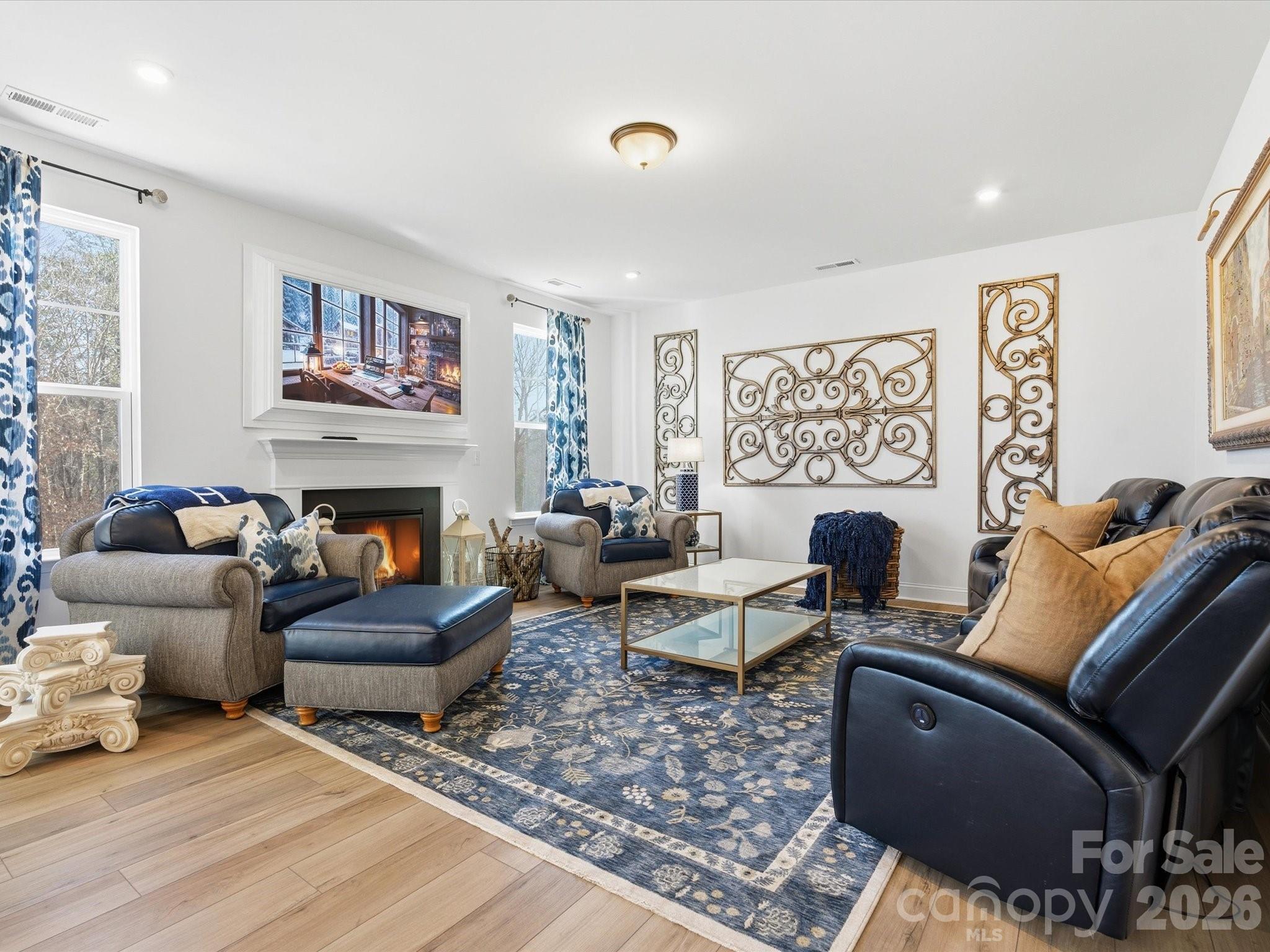 Lakeside Glen - Residential