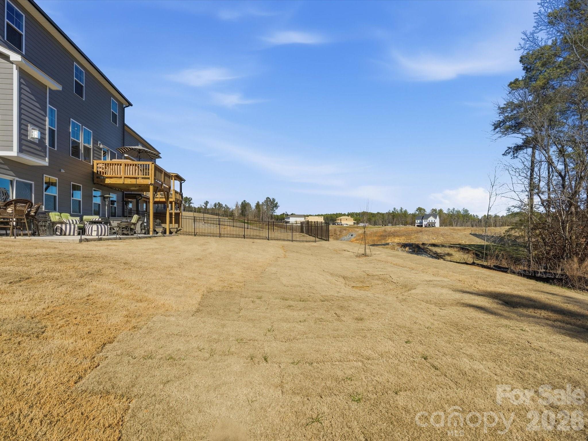 Lakeside Glen - Residential