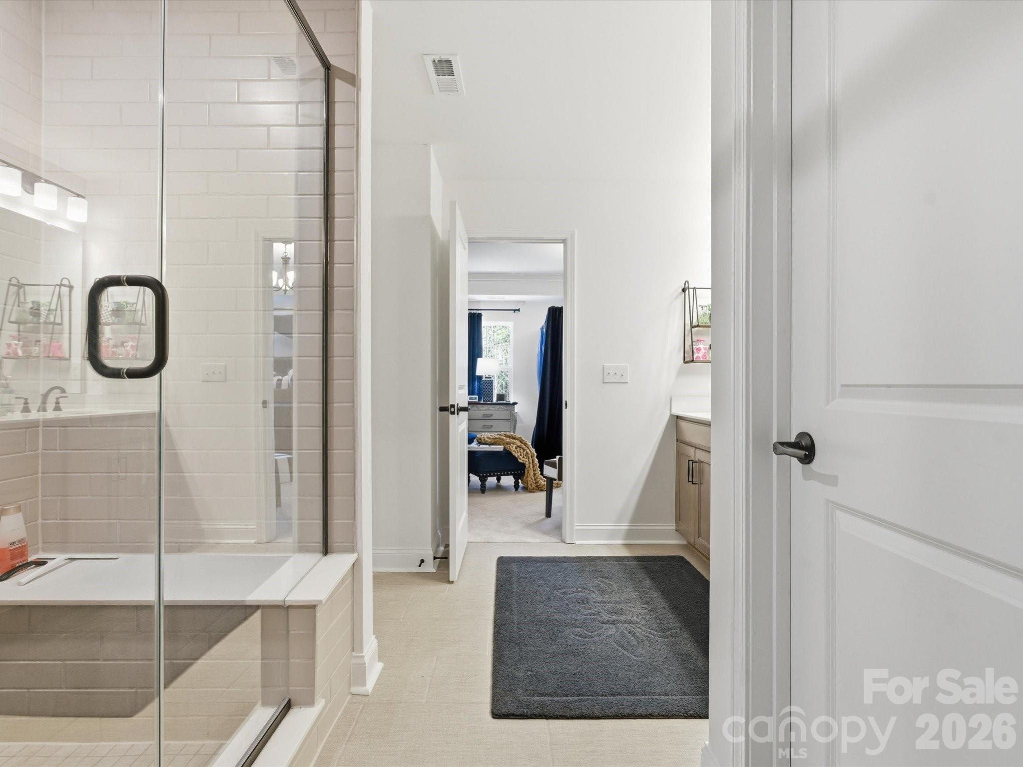 Lakeside Glen - Residential