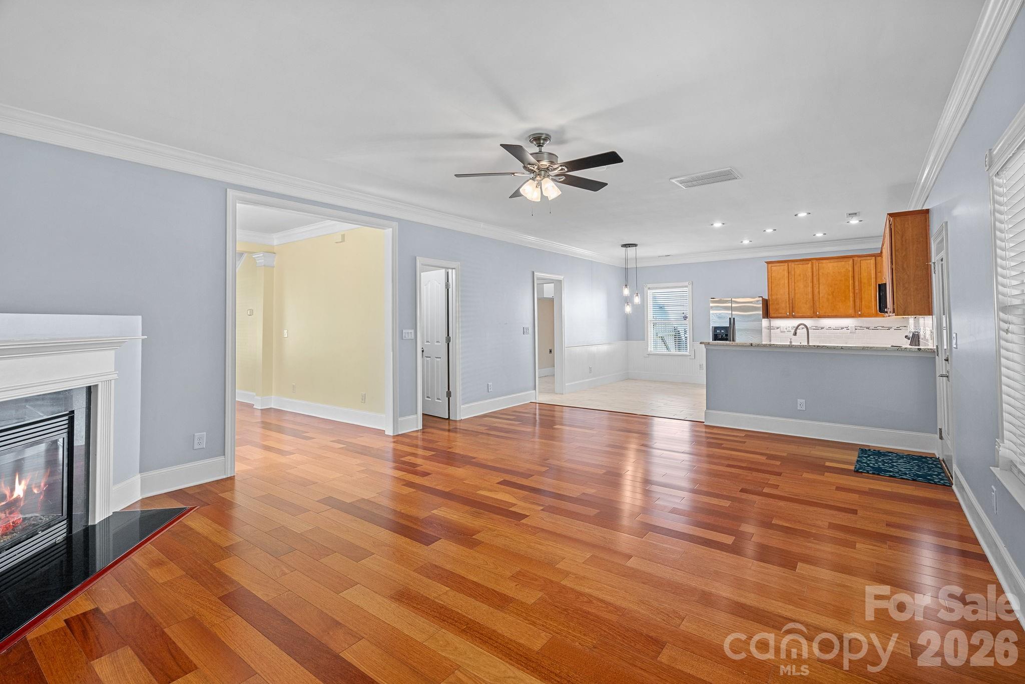 Sandy Pointe - Residential