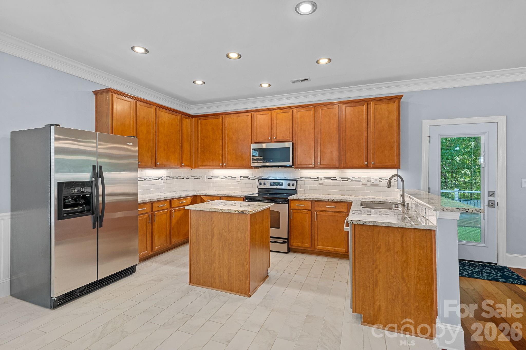 Sandy Pointe - Residential