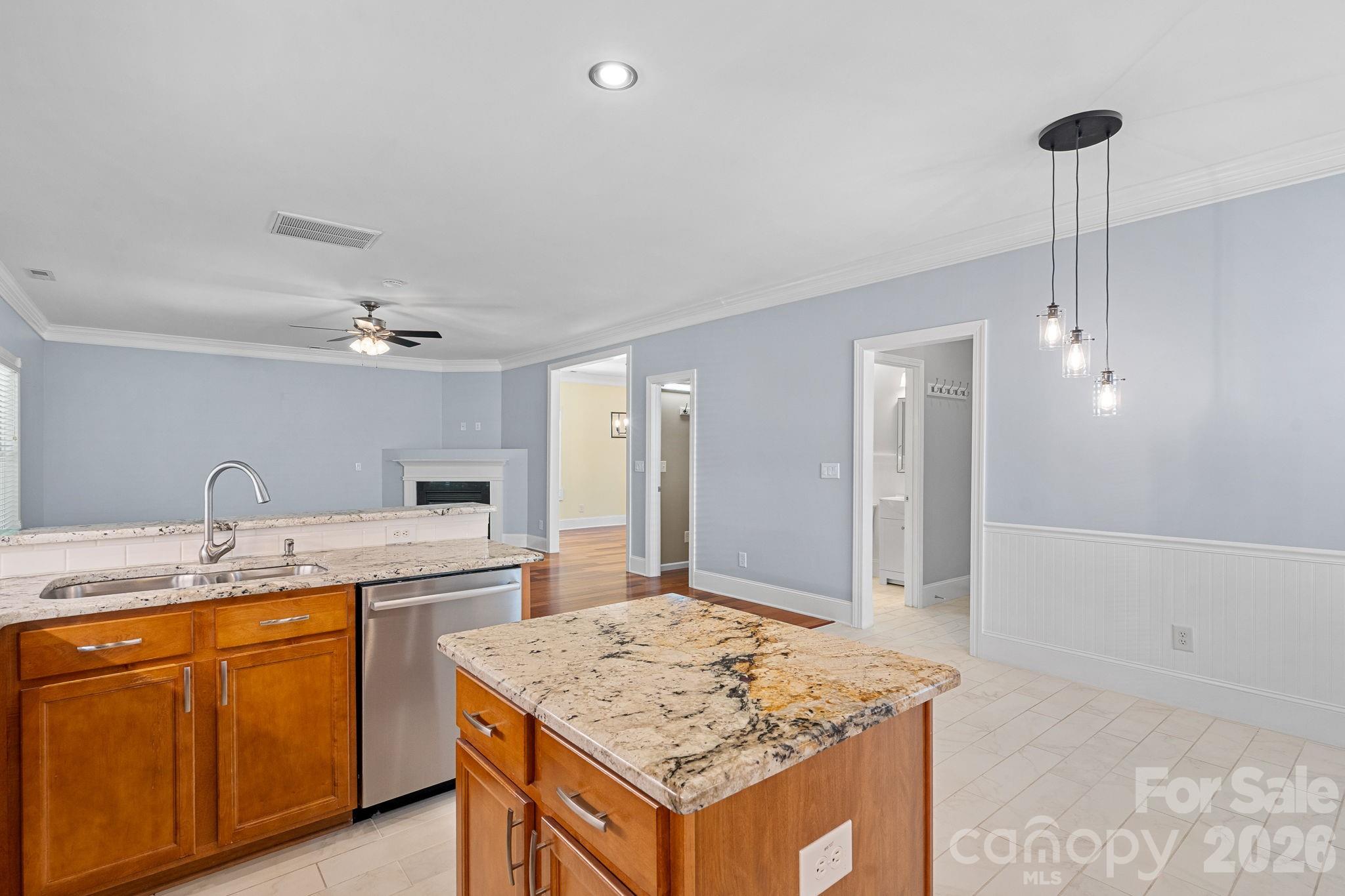 Sandy Pointe - Residential
