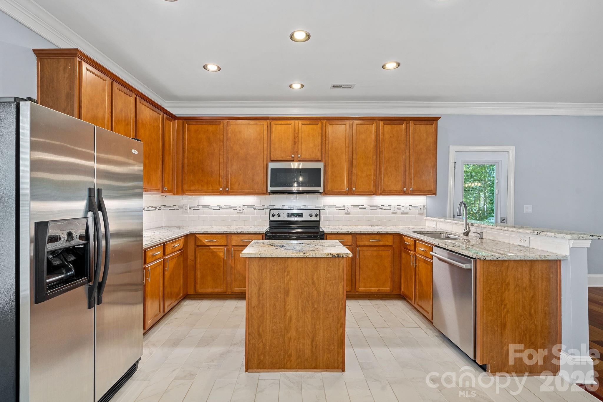 Sandy Pointe - Residential
