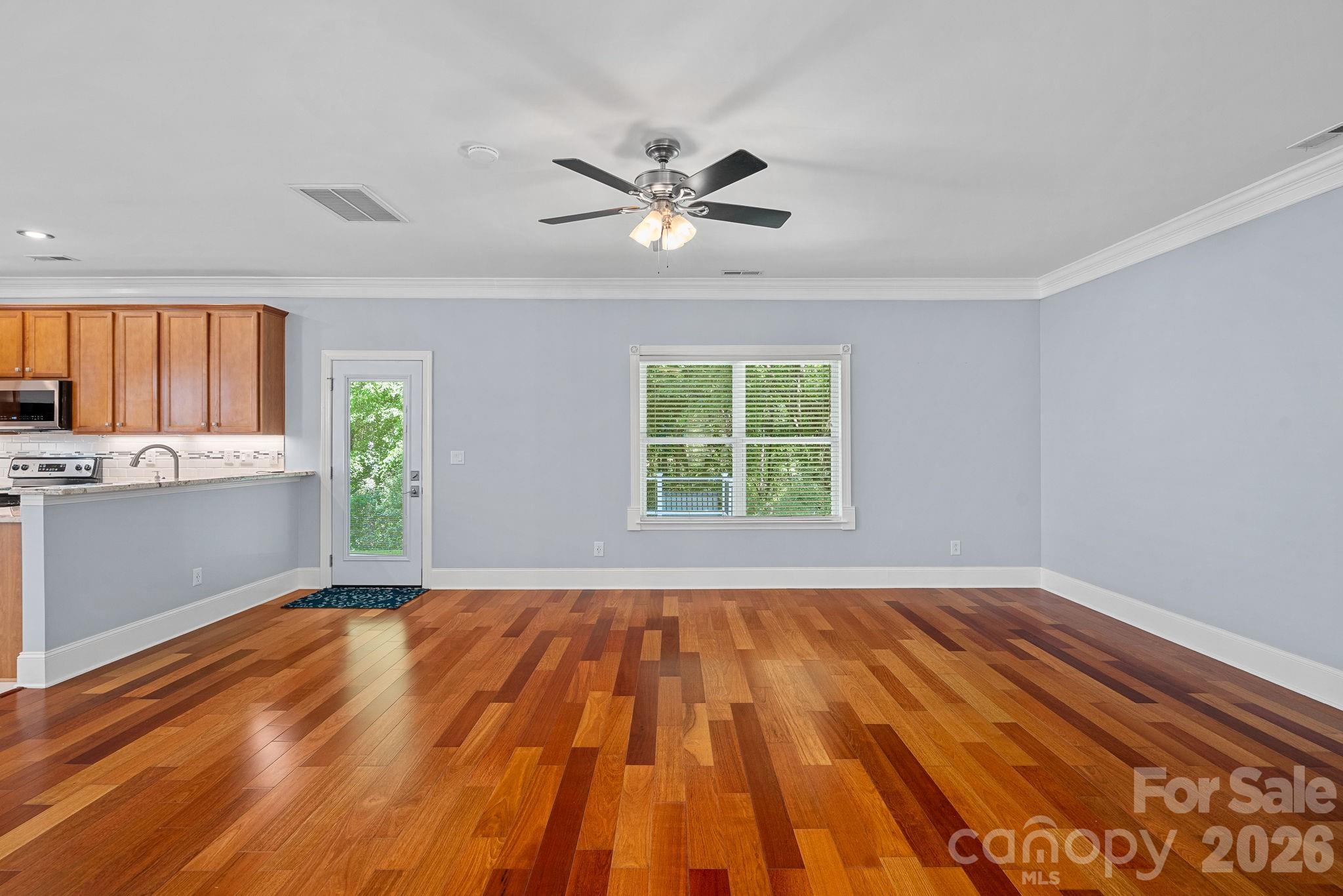 Sandy Pointe - Residential