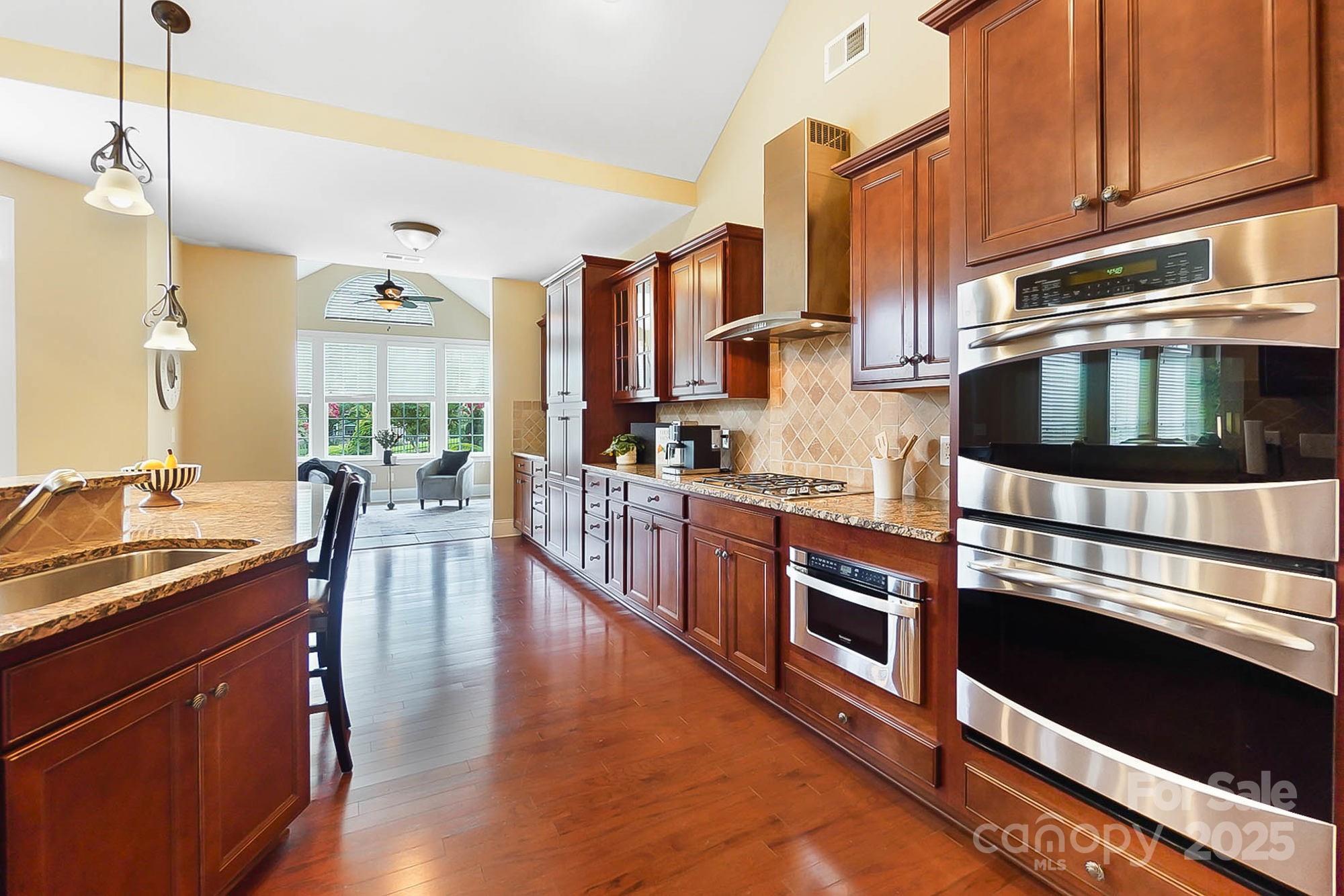 6011 Berewick Commons Parkway