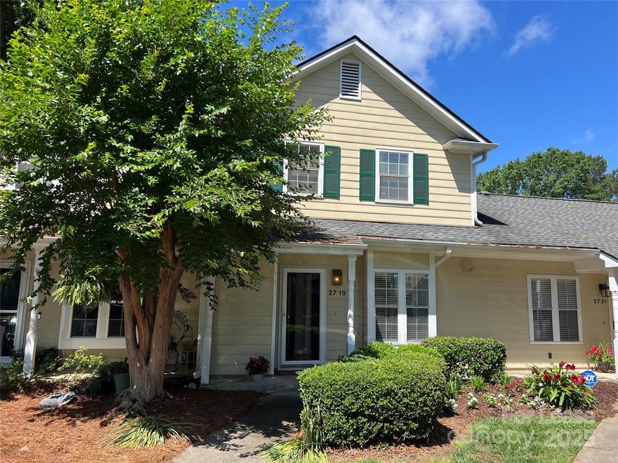 Amazing, recently renovated 2 bedroom, 2.5 bathroom townhouse in South Charlotte. Meticulously clean townhome walkable to Quail Corners shopping center, Harris Teeter and many restaurants/amenities. Townhome includes: central air, central heat, dishwasher, storage, full-size washer/dryer, and patio. Pet friendly, upon approval. Date Available: May 1, 2025 $1,850/month rent. $1,850 security deposit required (plus $300 pet fee, if applicable). Application available on Zillow. Credit score of 650+ required. Landlord/owner is licensed NC Real Estate Broker.