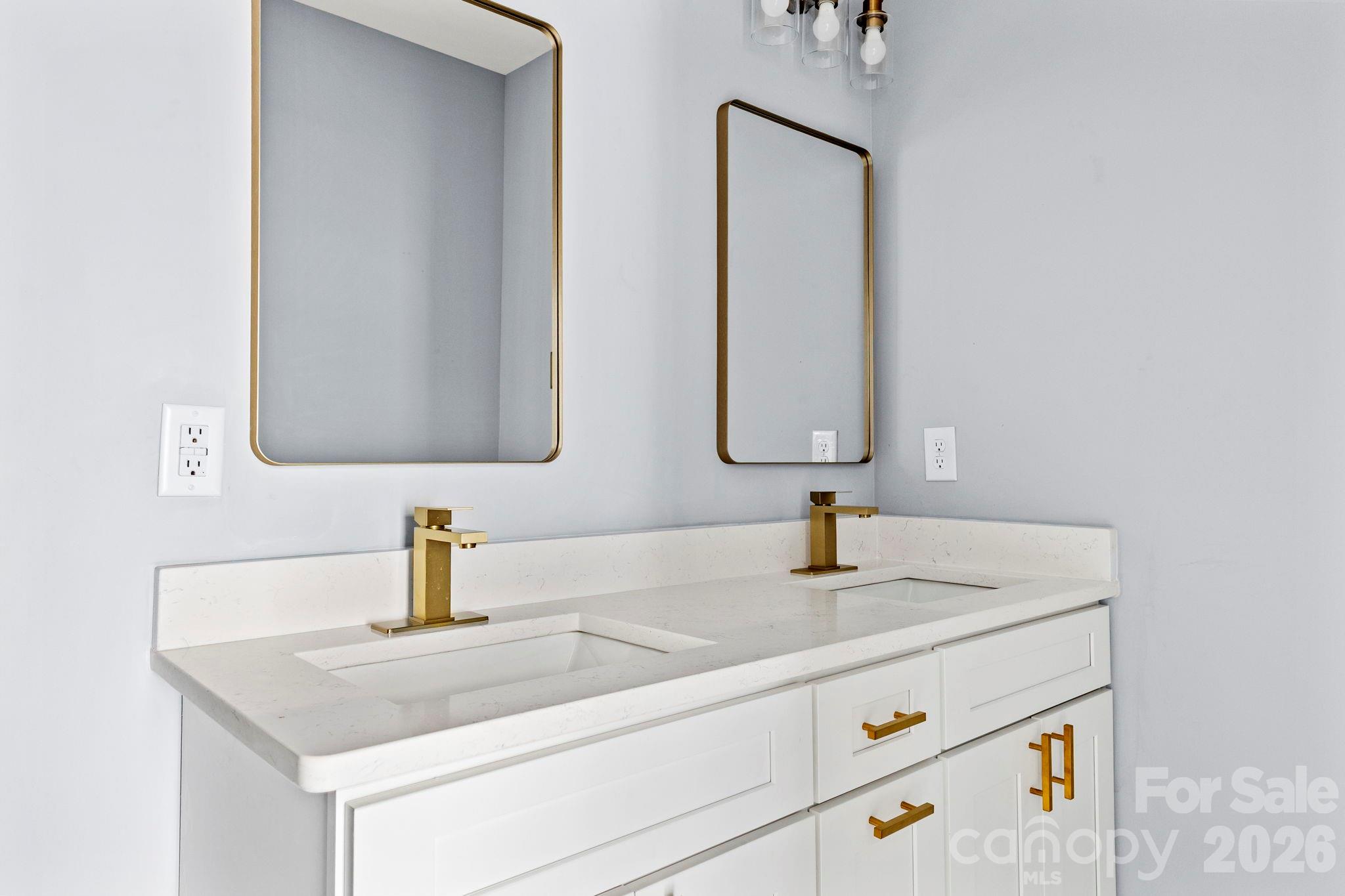 Crowders Mountain Ne - Residential