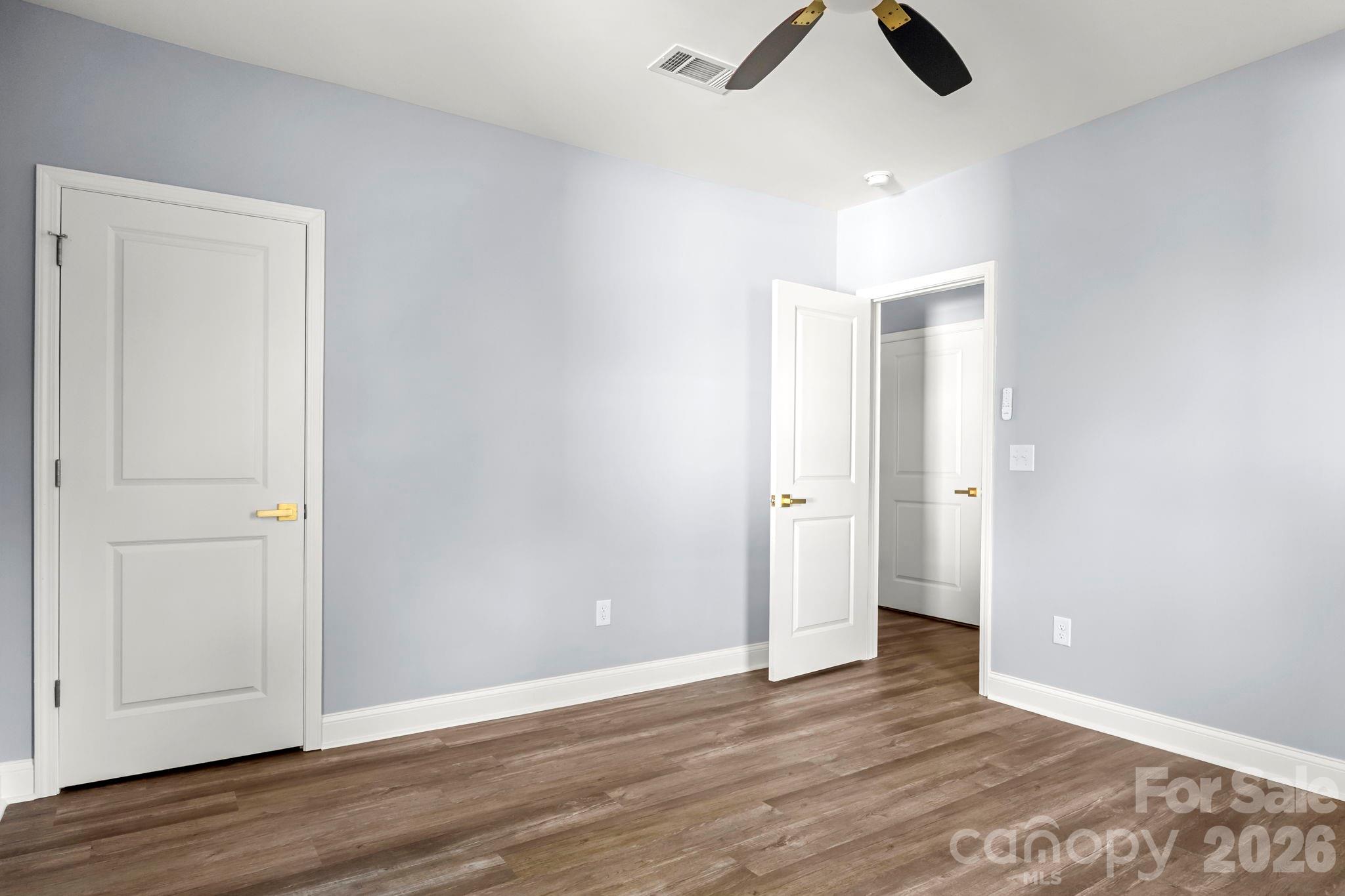 Crowders Mountain Ne - Residential