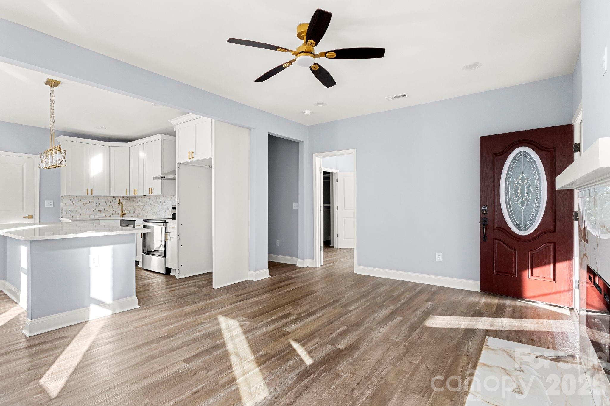 Crowders Mountain Ne - Residential