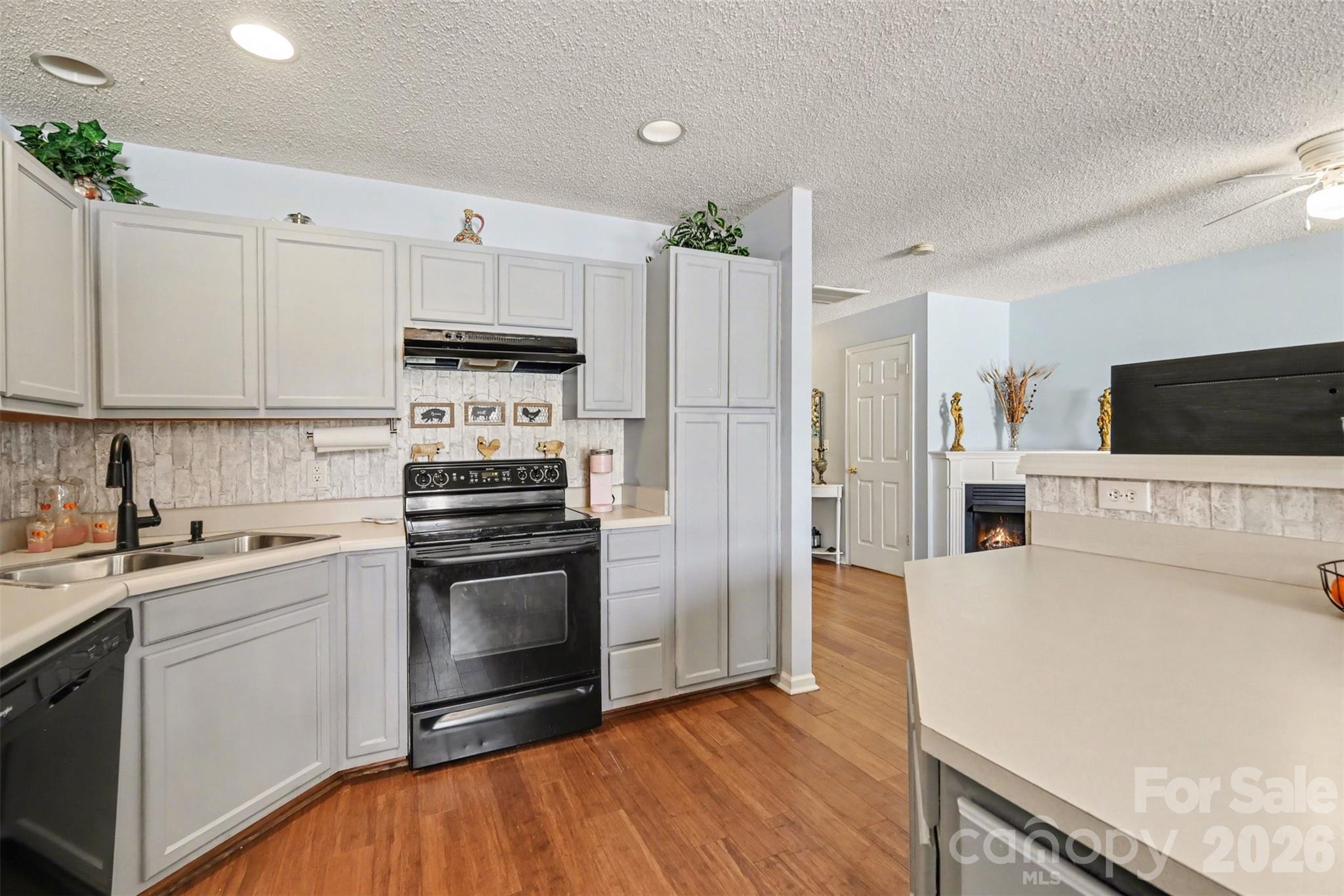 Tyler Woods - Residential